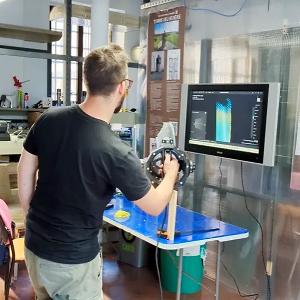 Scansione 3D di un oggetto con scanner portatile